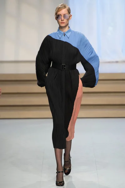 Look 39
